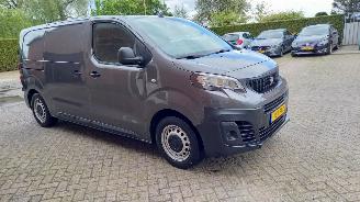 damaged commercial vehicles Peugeot Expert 1.5 hdi 102pk  clima 2022/11