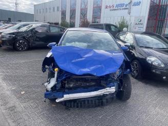 uszkodzony ciężarówki Toyota Yaris Yaris III (P13), Hatchback, 2010 / 2020 1.5 16V Hybrid 2019/12