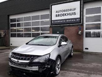 krockskadad bil bedrijf Opel Astra Astra J GTC (PD2/PF2), Hatchback 3-drs, 2011 1.4 Turbo 16V ecoFLEX 140 2013/6