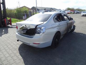 damaged commercial vehicles BMW 3-serie 320d 2013/9