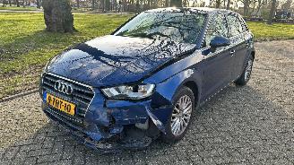 danneggiata motocicli Audi A3 1.2 SPORTBACK 2014/2