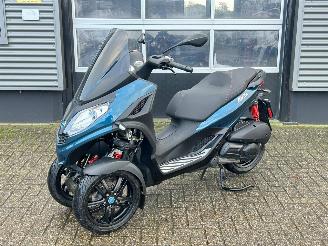 dommages motocyclettes  Piaggio MP3 300 HPE Sport 2022/6