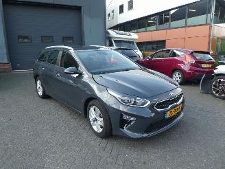voitures camions /poids lourds Kia Ceed Sportswagon - 1.0 T-GDi DynamicLine 2019/6