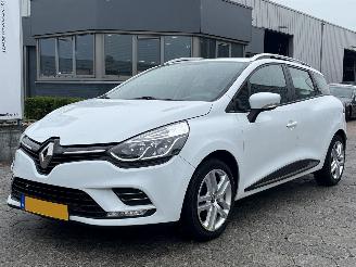 Unfall Kfz Van Renault Clio Estate 0.9 TCe Zen 2018/7