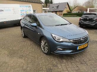 damaged passenger cars Opel Astra SPORTS TOURER1.6 CDTI REST BPM  1250 EURO !!!!! 2016/8