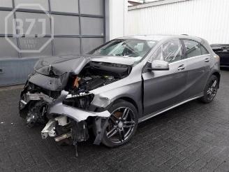 uszkodzony samochody osobowe Mercedes A-klasse A (W176), Hatchback, 2012 / 2018 1.5 A-180 CDI, A-180d 16V 2016