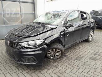 Sloopauto Fiat Tipo Tipo (356H/357H), Hatchback, 2016 1.4 16V 2018/4