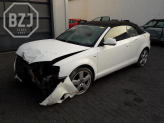 uszkodzony samochody osobowe Audi A3 A3 Cabriolet (8P7), Cabrio, 2008 / 2013 2.0 TDI 16V 2009/1