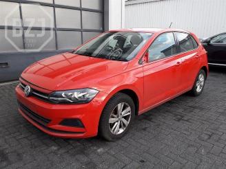 Salvage car Volkswagen Polo Polo VI (AW1), Hatchback 5-drs, 2017 1.0 MPi 12V 2019/0