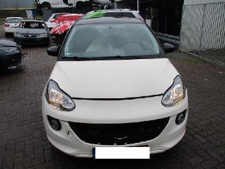 Auto incidentate Opel Adam  2016/1