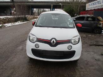 damaged commercial vehicles Renault Twingo  2019/1