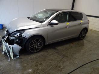 danneggiata veicoli commerciali Peugeot 308 1.2 THP 2014/9