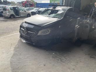 uszkodzony samochody ciężarowe Mercedes A-klasse 220 CDI 2013/1