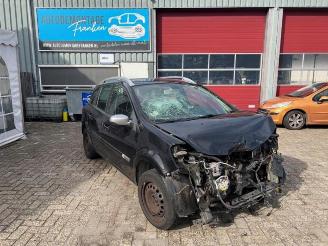 Damaged car Renault Clio Clio III Estate/Grandtour (KR), Combi, 2007 / 2014 1.2 16V 75 2011/1