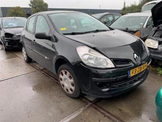 occasion motor cycles Renault Clio Clio III (BR/CR), Hatchback, 2005 / 2014 1.2 16V 75 2008/1
