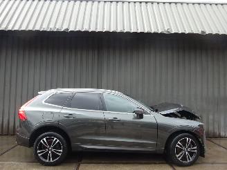 damaged commercial vehicles Volvo Xc-60 2.0 T5 184kW Automaat Momentum 2018/9