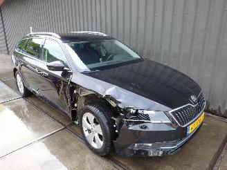 Skoda Superb 1.4 TSI 110kW ACT Ambition Business picture 3