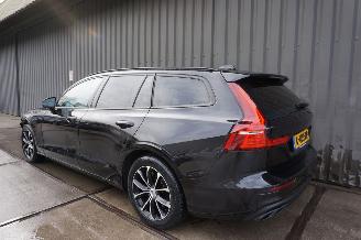 Volvo V-60 2.0 B3 120kW Automaat Led Momentum picture 10
