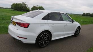 škoda osobní automobily Audi A3 LIMOUSINE 10 TFSI Sportline S Edition 98.000km 11-2017 2017/11