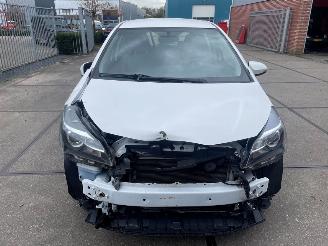 Coche accidentado Toyota Yaris  2016/4