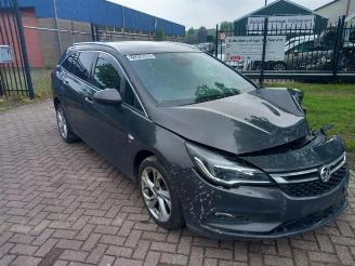 dañado vehículos comerciales Opel Astra Astra K Sports Tourer, Combi, 2015 / 2022 1.6 CDTI 110 16V 2016/8