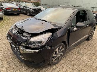 škoda osobní automobily Citroën DS3 1.2 Pure Tech   ( 55181 Km ) 2017/3