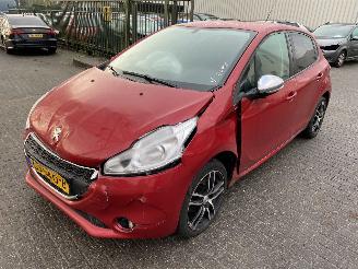Auto incidentate Peugeot 208 1.2 Style  5 Drs 2015/5