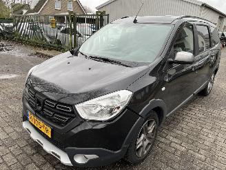 Salvage car Dacia Lodgy 1.3 TCe Stepway  7 persoons 2021/3
