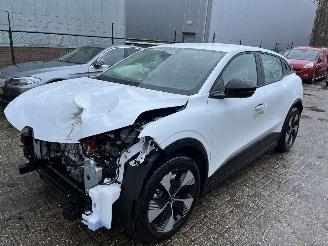 demontáž osobní automobily Renault Mégane E-Tech Optimum Charge Equilibre  160 kW/60 kWh 2023/8
