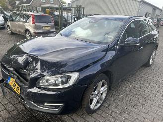 Autoverwertung Volvo V-60 2.4  D5 Twin Engine AWD  Automaat 2018/4