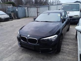 krockskadad bil auto BMW 1-serie 1 serie (F20), Hatchback 5-drs, 2011 / 2019 116i 1.5 12V 2016