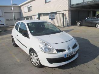 Renault Clio  picture 3