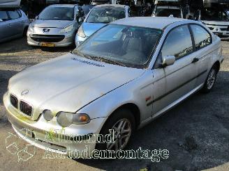 Voiture accidenté BMW 3-serie 3 serie Compact (E46/5) Hatchback 316ti 16V (N42-B18A) [85kW]  (06-200=
1/02-2005) 2002