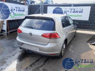 dañado vehículos comerciales Volkswagen Golf Golf VII (AUA), Hatchback, 2012 / 2021 1.6 TDI BlueMotion 16V 2013/11