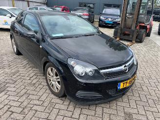 Opel Astra 1.4 GTC picture 1