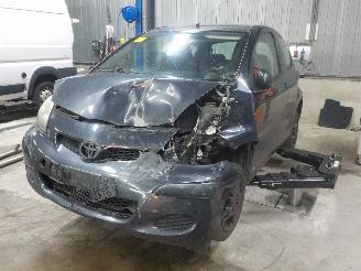 demontáž osobní automobily Toyota Aygo Aygo (B10) Hatchback 1.0 12V VVT-i (1KR-FE) [50kW]  (07-2005/05-2014) 2009/0