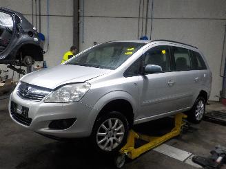 Coche accidentado Opel Zafira Zafira (M75) MPV 1.8 16V Ecotec (Z18XER(Euro 4)) [103kW]  (07-2005/04-=
2015) 2008