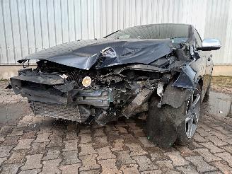 Damaged car Volvo V-40 V40 (MV) 1.6 D2 (D4162T) [84kW]  (03-2012/12-2016) 2013/6