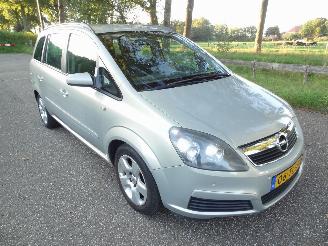 Opel Zafira 2.2 i 7 zitter 151381 Km Org NL, Nap 103 Kw picture 9