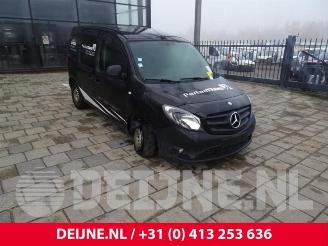 damaged commercial vehicles Mercedes Citan Citan (415.6), Van, 2012 / 2021 1.5 109 CDI 2019/4
