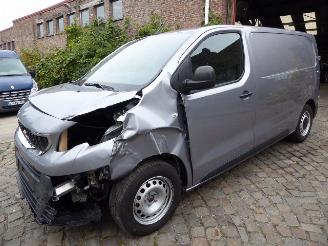 uszkodzony samochody osobowe Peugeot Expert Premium 2020/1