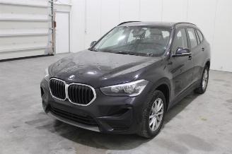 dañado vehículos comerciales BMW X1  2022/2