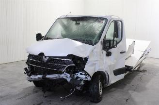 uszkodzony samochody ciężarowe Renault Master  2021/7