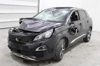 Coche accidentado Peugeot 3008  2017/6
