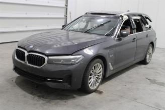 Voiture accidenté BMW 5-serie 530 2023/8