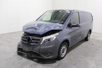 demontáž osobní automobily Mercedes Vito  2021/8