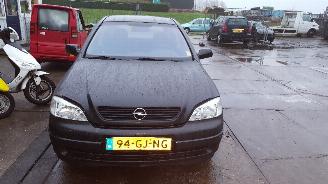 damaged passenger cars Opel Astra Astra G (F08/48) Hatchback 1.6 (Z16SE(Euro 4)) [62kW]  (09-2000/01-2005) 2000/11