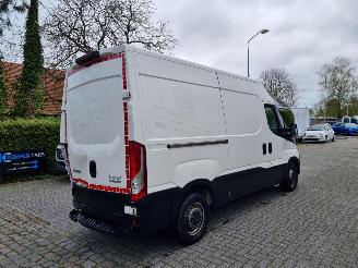 Iveco Daily 35 170 HiMatic 3.0L Airco Navi picture 3