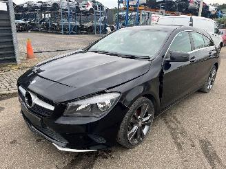danneggiata veicoli commerciali Mercedes Cla-klasse  2017/1
