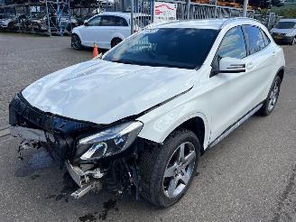 Unfallwagen Mercedes GLA  2015/1